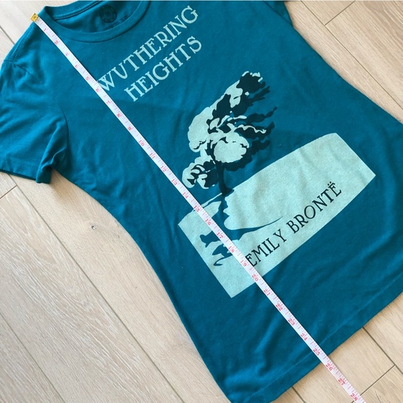 Wuthering Heights T-Shirt in Emerald Green Emily Brontë - Picture 6 of 7